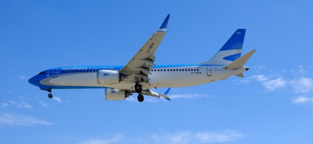 Aerolineas Argentinas adobe