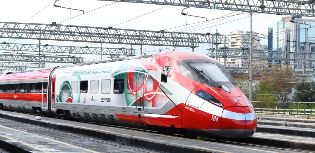 Frecciarossa livreato Mico 2026 da uff st Fs