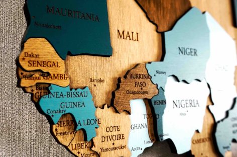 L’Africa ovest abolisce le tasse aeree. Volare costerà meno