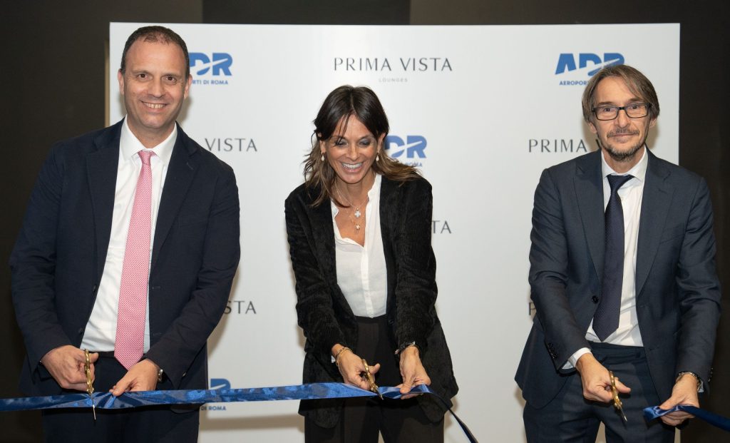 taglio del nastro louge Aviapartner da uff st AdR