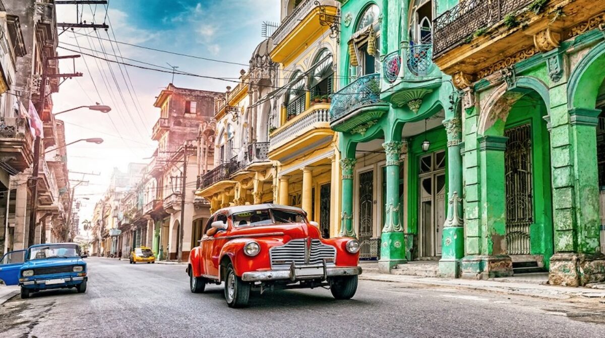 Fuga da Cuba: lasciano<br> anche Visa e Mastercard