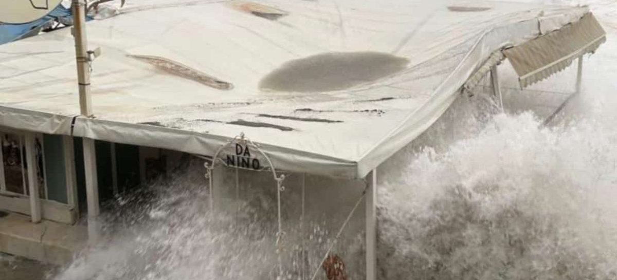 Mareggiata in Sicilia, <br>distrutta la riviera jonica