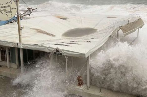 Mareggiata in Sicilia, <br>distrutta la riviera jonica