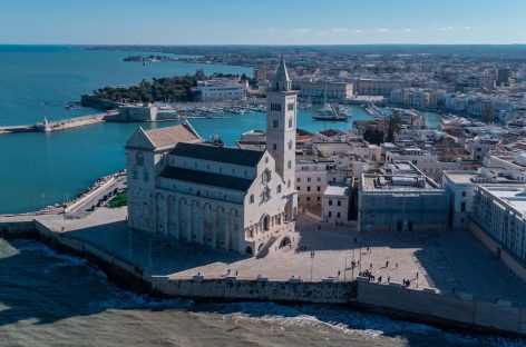 Trani vara la tassa di soggiorno. E Federalberghi ricorre al Tar