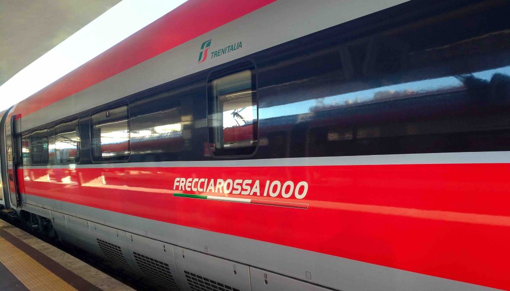 frecciarossa fs trenitalia alta velocità adobe