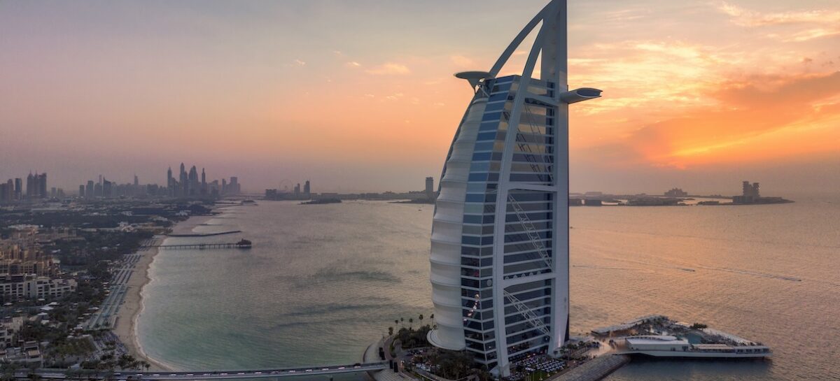 Dubai, il Burj Al Arab chiude per un anno e mezzo