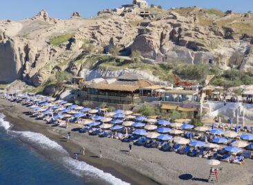 Royal Caribbean ha inaugurato il Beach Club Santorini