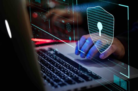 Booking: attacco hacker, dati dei clienti a rischio