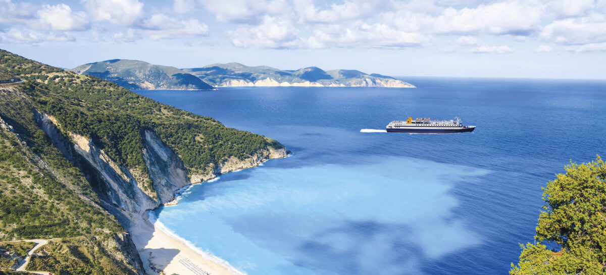 Rotta sulla Grecia: voli e traghetti dell’estate 2026