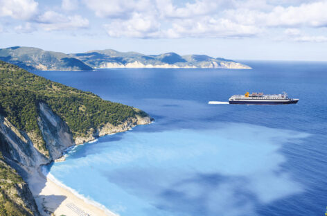 Rotta sulla Grecia: voli e traghetti dell’estate 2026
