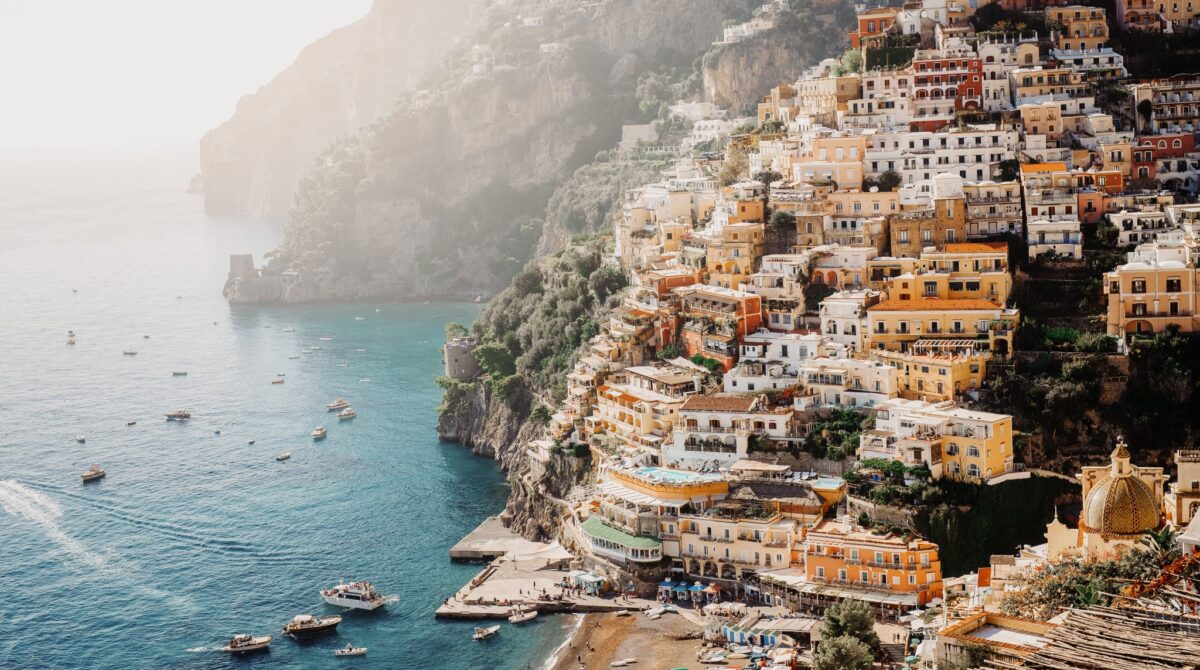 Estate, Italia regina del turismo: le previsioni Mitur