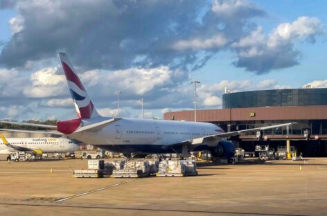 Crisi fuel, piano Uk per accorpare i voli