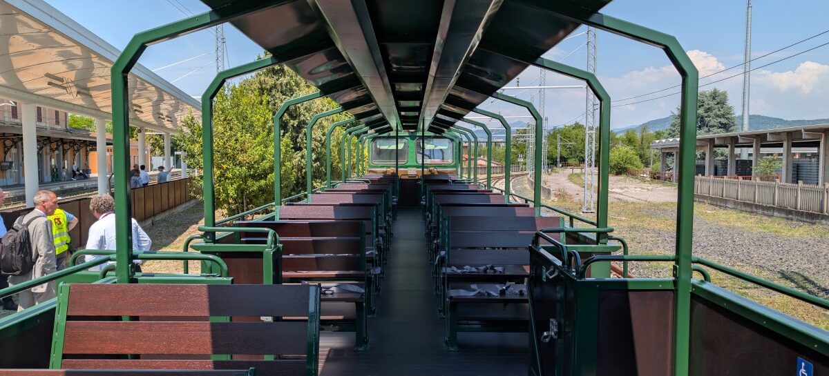 Le carrozze panoramiche di Fondazione Fs sul Lago d’Iseo