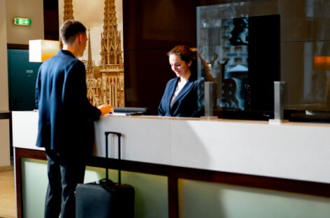 Booking, cresce la voglia di investire tra gli albergatori
