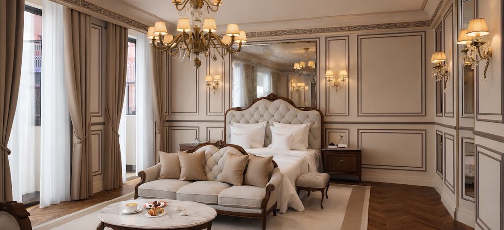 Hotel Savoia & Jolanda uff. stampa