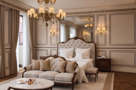 Venezia, lo storico Hotel Savoia & Jolanda riapre dopo il restyling