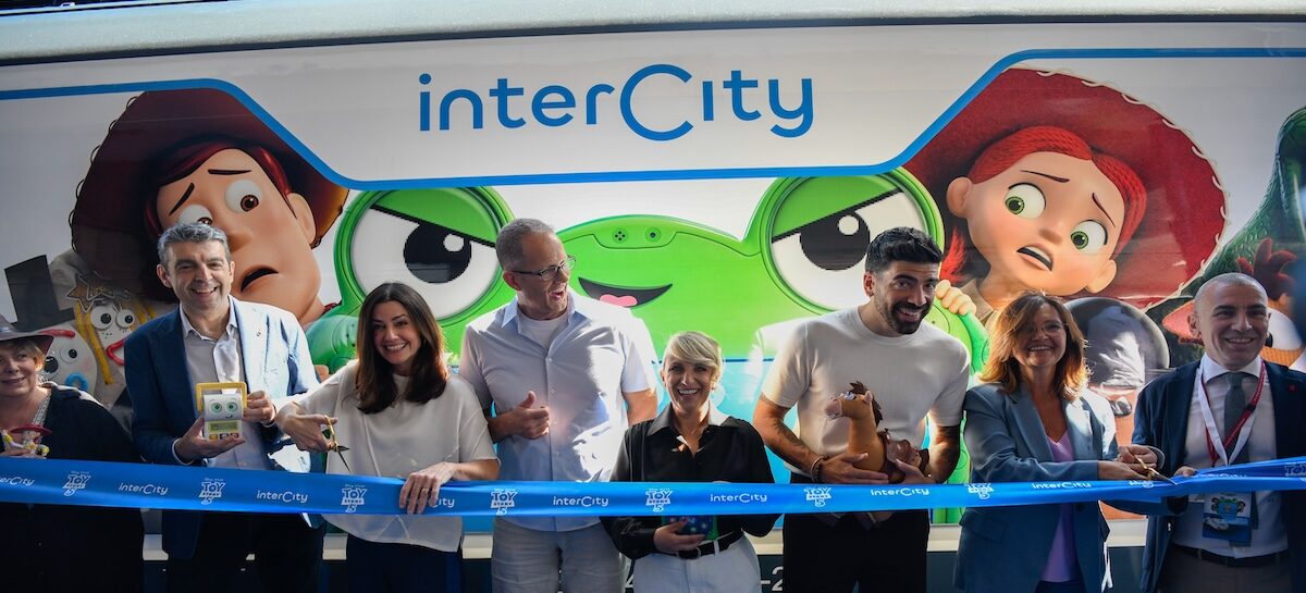 Trenitalia svela l’Intercity a tema Toy Story 5