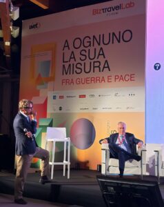 BizTravelForumLab2