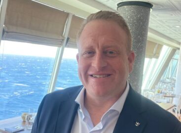 Royal, il ceo Liberty: «La guerra non ferma le crociere» – L’intervista