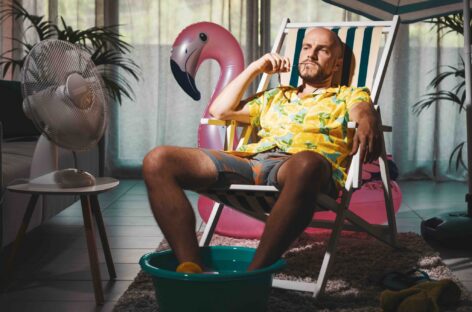 Crisi, un europeo su 10 rinuncia alle vacanze