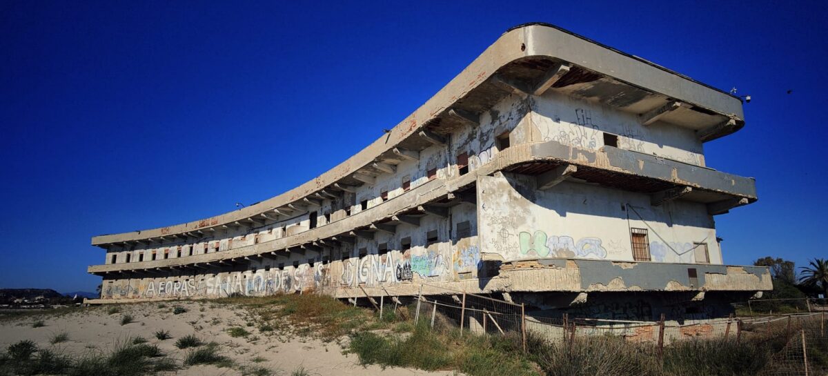Cagliari, l’ex colonia si trasforma in hotel al Poetto