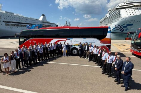 Busitalia, il ministro Abodi incontra gli autisti ai Giochi del Mediterraneo 