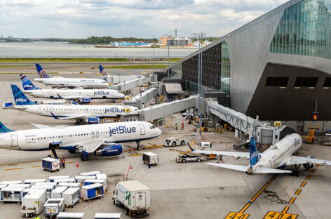 New York LaGuardia, gli slot Spirit passano a JetBlue