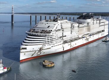 Float out di Msc World Atlantic: sarà consegnata nel 2027